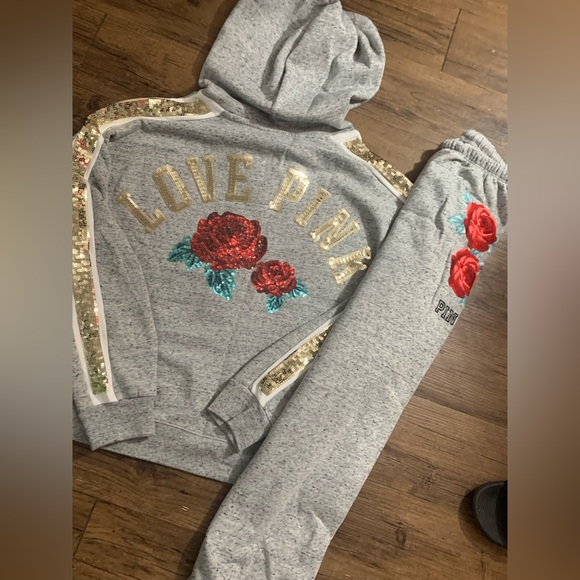 PINK VS ROSES BLING HOODIE / JOGGERS OUTFIT SET LARGE - Picture 9 of 10